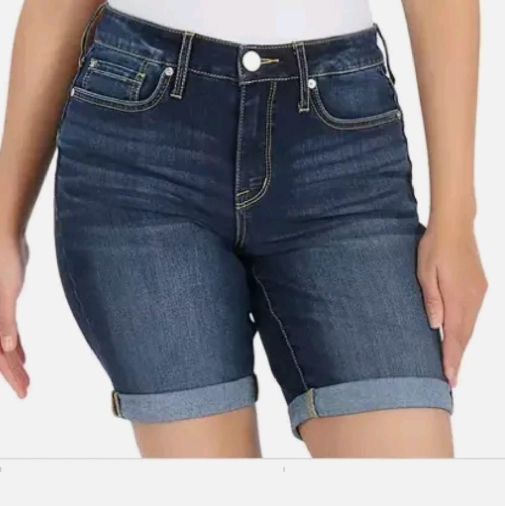 Seven7 9" Sunset Bermuda Denim Short